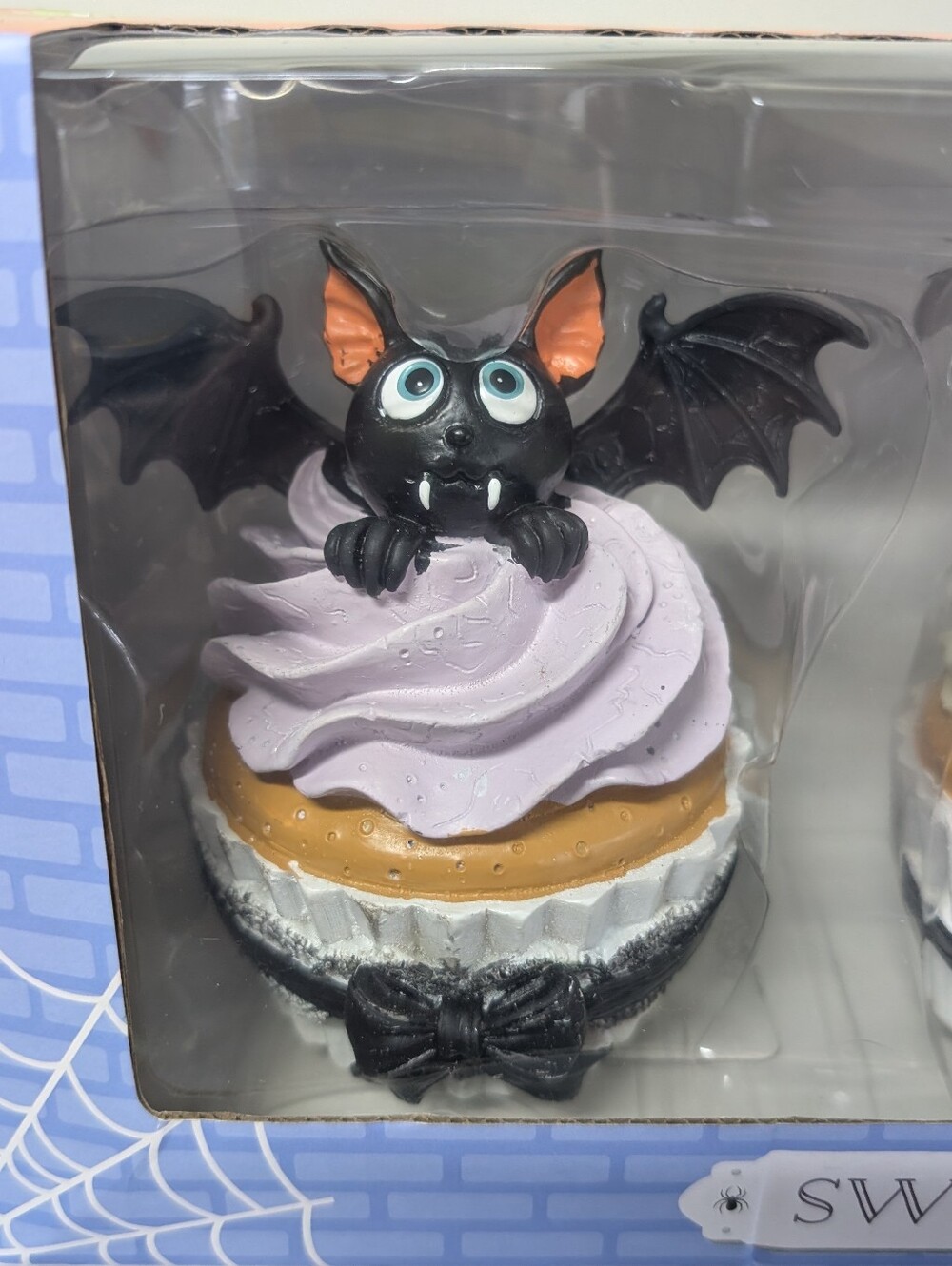 Sweet Treats Witchy Halloween Cupcake Set Figurine Decor 🧙🦇 Resin, Set Of 3 - Picture 3 of 6